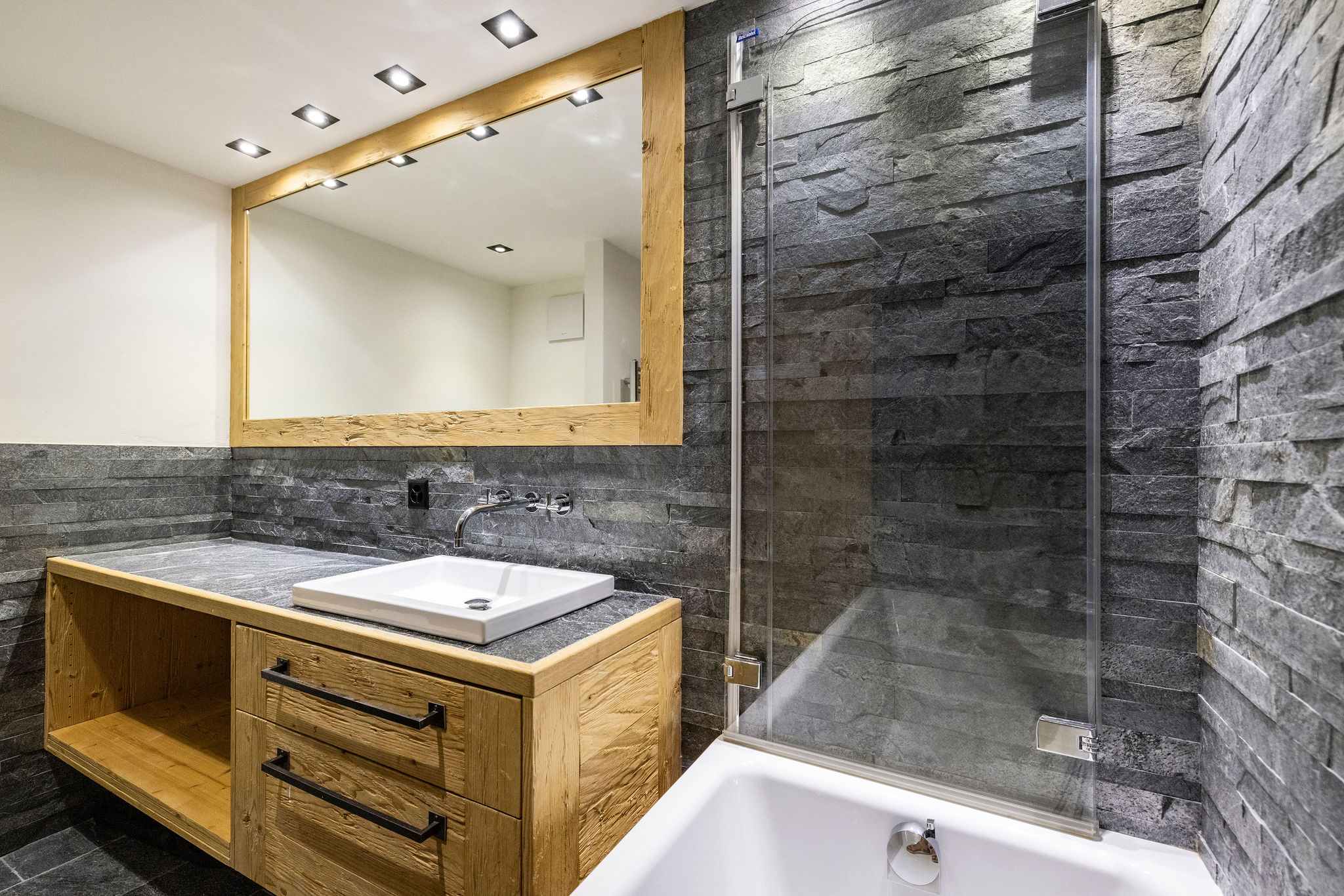 20240827-1447-4076-MSKY